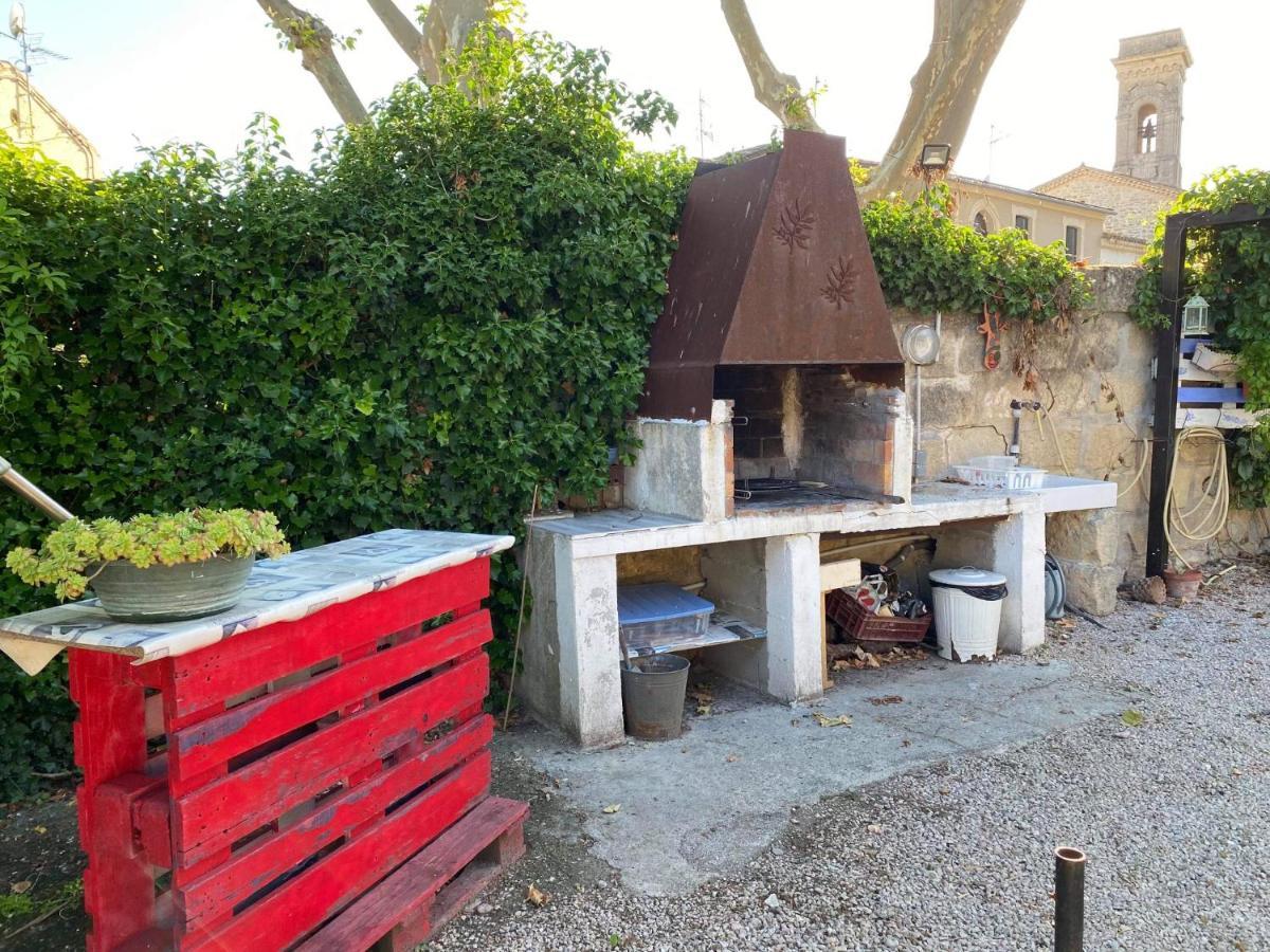 Chez marinette Apartman Le Cailar Kültér fotó