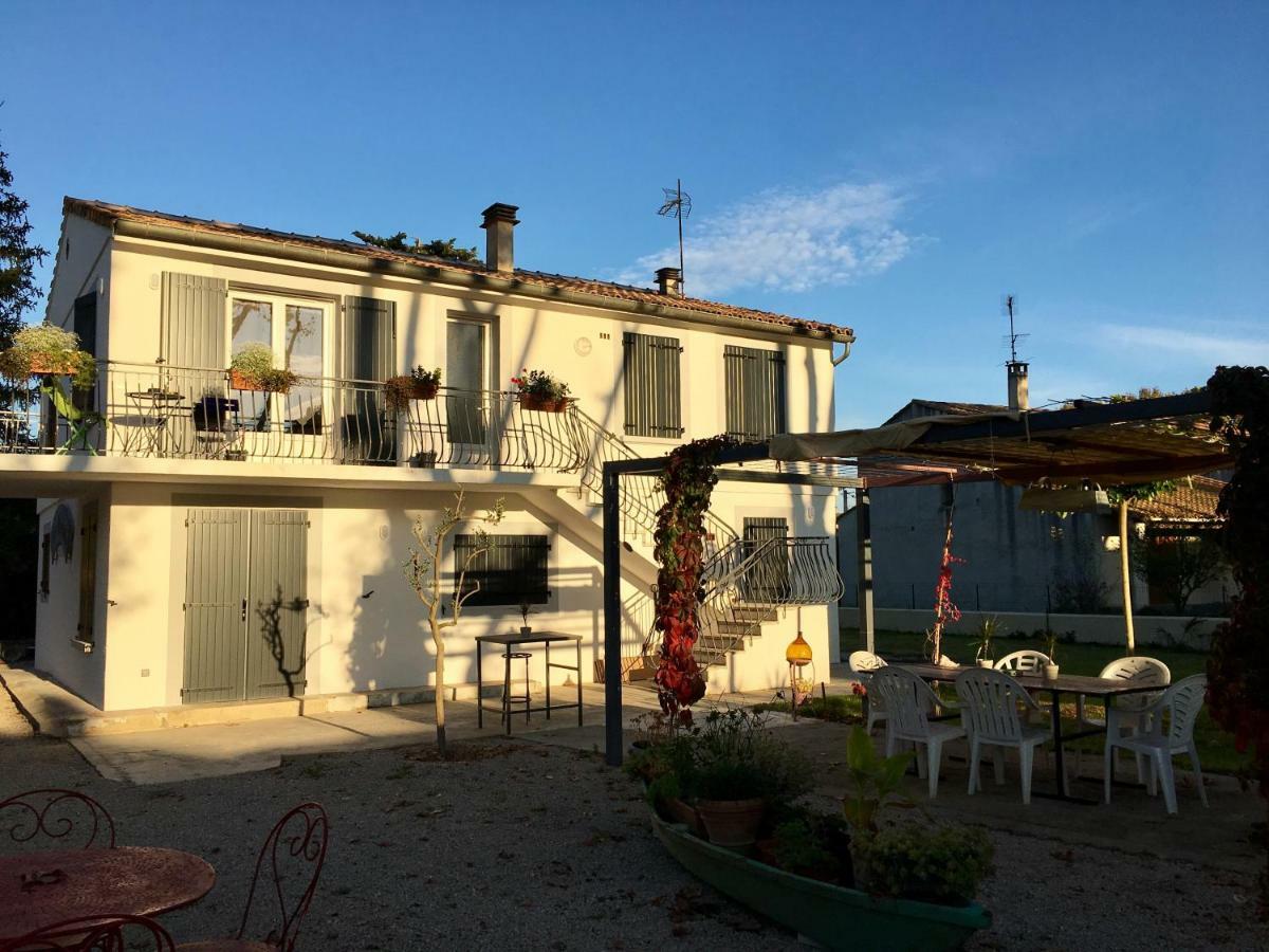 Chez marinette Apartman Le Cailar Kültér fotó