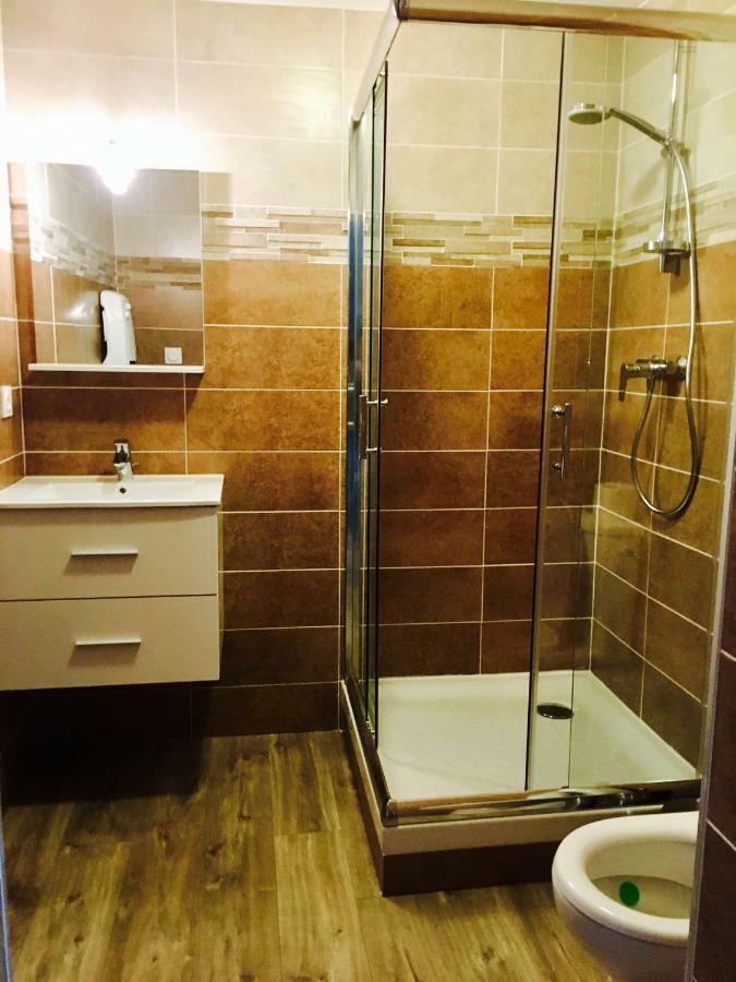 Chez marinette Apartman Le Cailar Kültér fotó